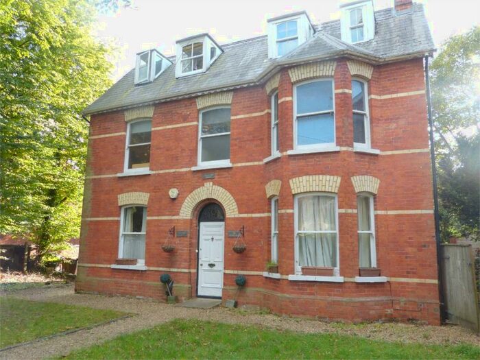 2 Bedroom Apartment To Rent In Reading Road, Henley-On-Thames, RG9