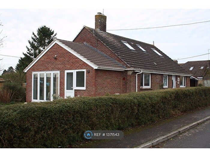 4 Bedroom Detached House To Rent In Park Road, Pewsey, SN9