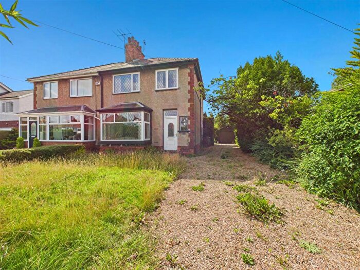 3 Bedroom Semi-Detached House For Sale In Carr Lane, Willerby, Hull, HU10