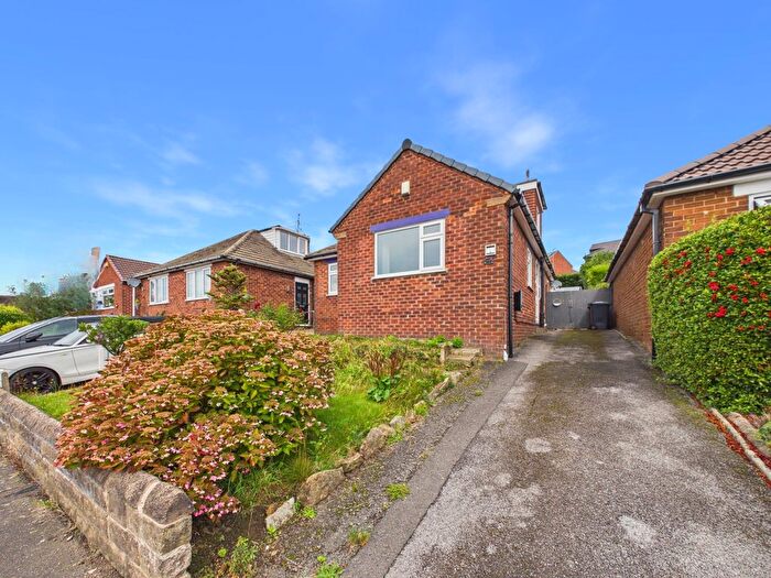 3 Bedroom Detached House For Sale In Paddock Way, Dronfield, Derbyshire, S18