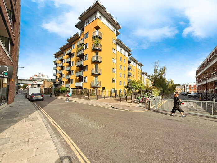 2 Bedroom Flat To Rent In Nichols Court, Cremer Street, London, E2