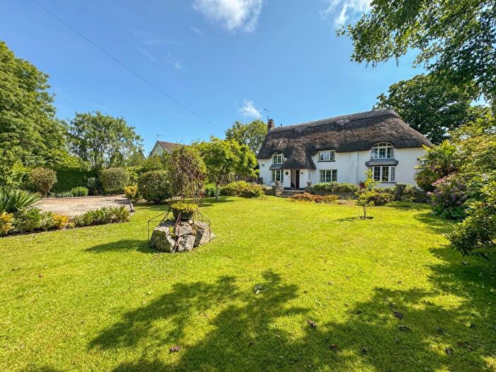 3 Bedroom Cottage For Sale In Gravel Hill, Wimborne, BH21