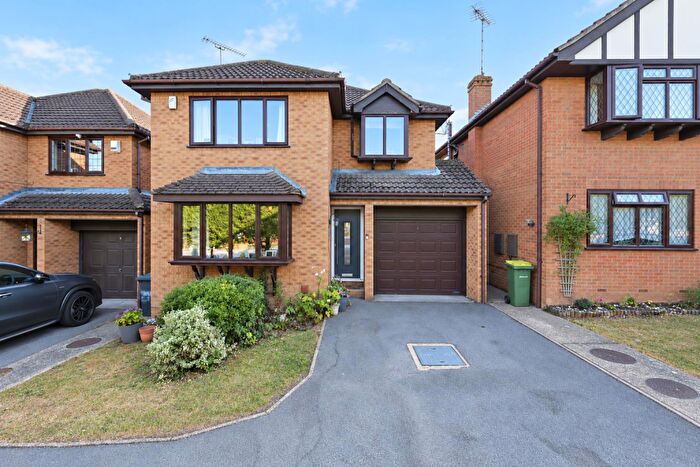 4 Bedroom Detached House For Sale In Main Road, Hawkwell, Hockley, SS5