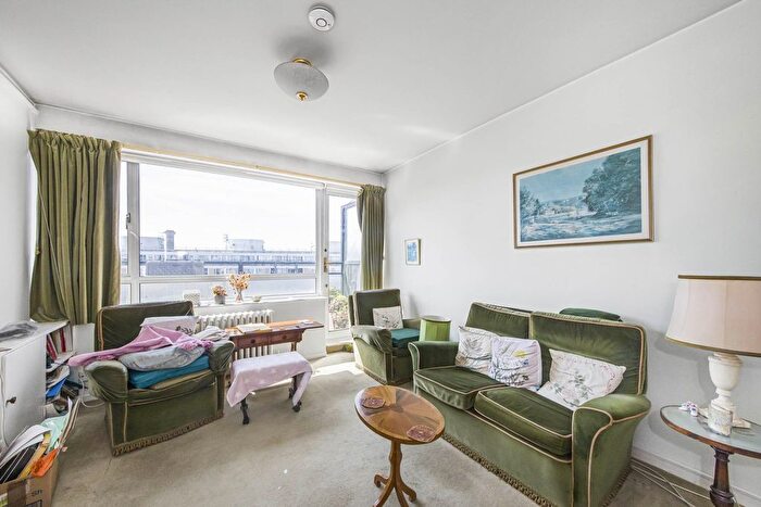 2 Bedroom Flat For Sale In Chippendale House, London, SW1V