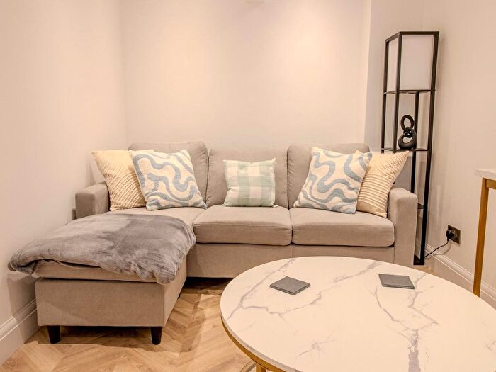 1 Bedroom Flat To Rent In Rye, TN31