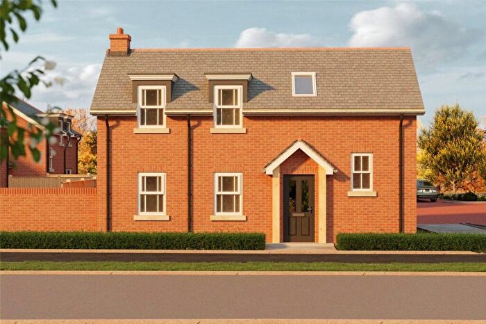 3 Bedroom Detached House For Sale In Oak Court, Poringland, NR14