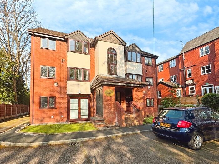 2 Bedroom Flat To Rent In Peel Moat Road, Heaton Moor, Stockport, SK4