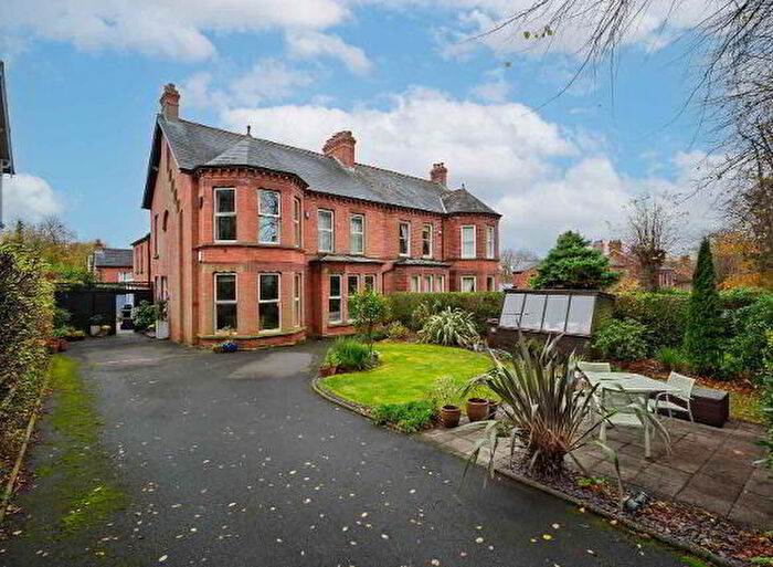 5 Bedroom Semi-Detached House For Sale In Cyprus Avenue, Belfast, BT5