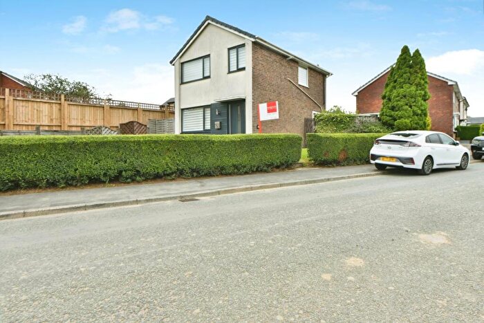 3 Bedroom Detached House For Sale In Standenhall Drive, Burnley, Lancashire, BB10