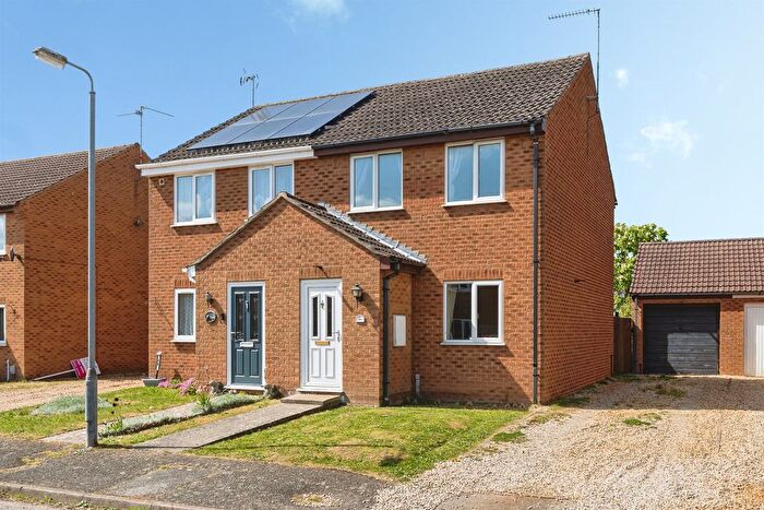 2 Bedroom Semi Detached House For Sale In Isle Bridge Road, Outwell, Wisbech, PE14