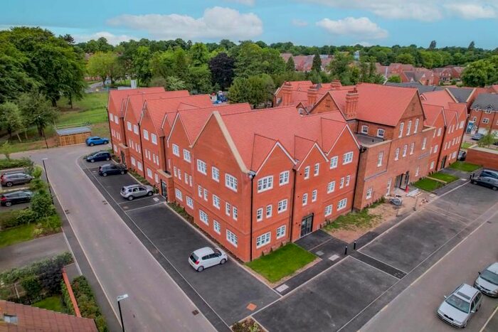 2 Bedroom Flat To Rent In Macniece Close, Birmingham, B29