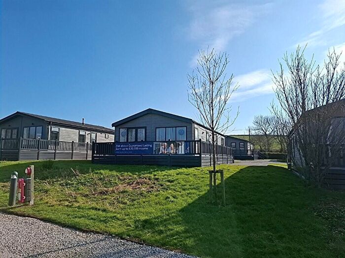 2 Bedroom Park Home For Sale In Penmarlam, Fowey, PL23