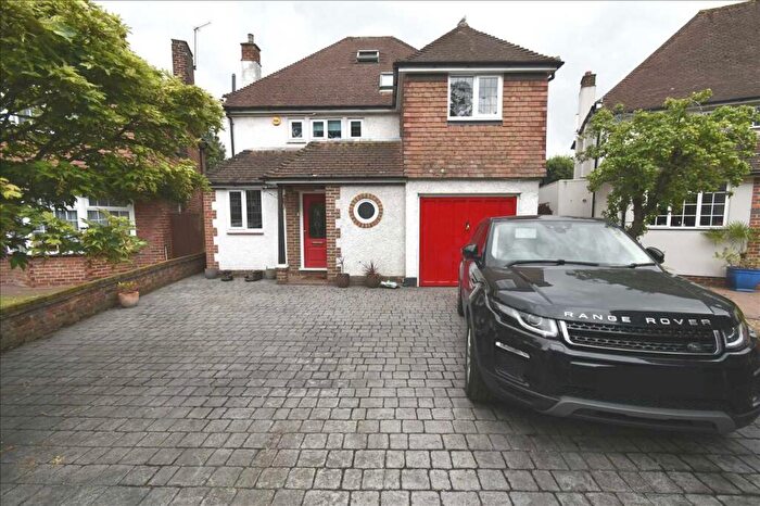5 Bedroom House To Rent In Red House, Church Walk, Dartford, DA2