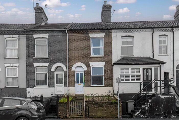 2 Bedroom Terraced House For Sale In Sprowston Road, Norwich, NR3