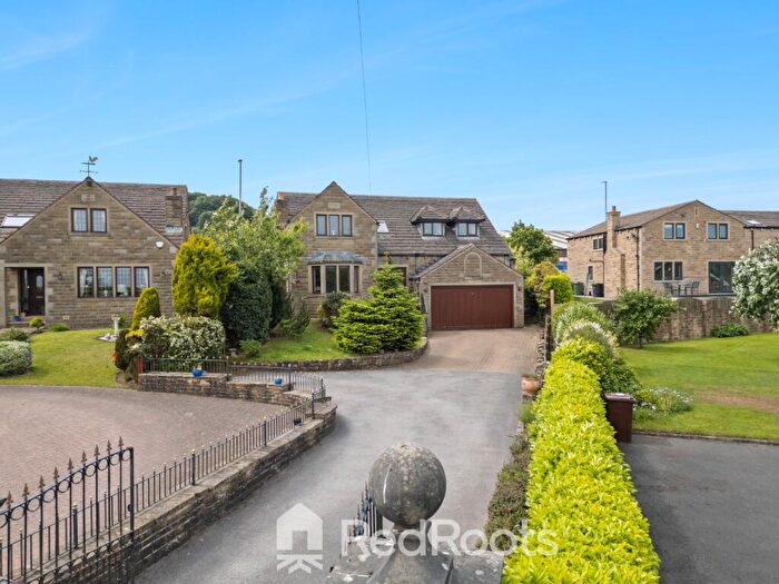 4 Bedroom Detached House For Sale In The Gables, Lane Head Road, Shepley, HD8