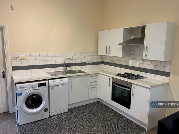 1 Bedroom Flat To Rent In Alexandra Road, Sale, M33