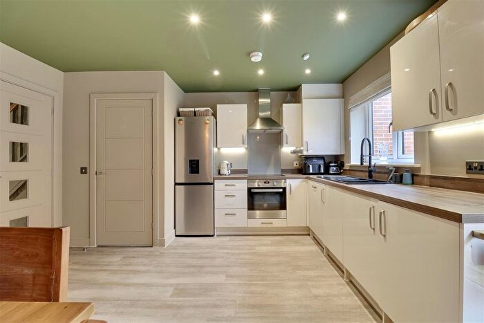 4 Bedroom Property For Sale In Parlour Way, Portsmouth, PO6