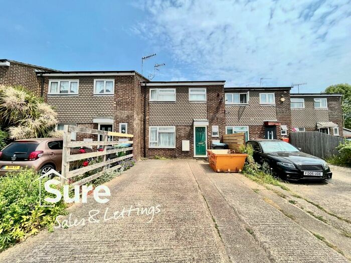 3 Bedroom Terraced House To Rent In Lomond Road, Hemel Hempstead, Hertfordshire, HP2