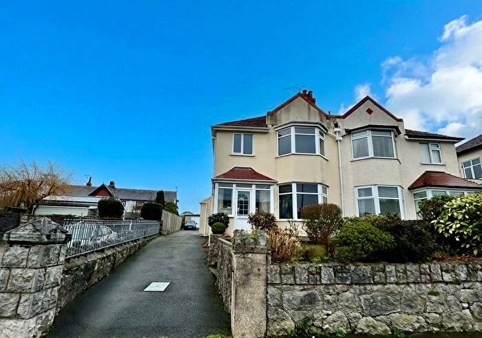 3 Bedroom Semi-Detached House For Sale In Dinerth Road, Rhos On Sea, LL28