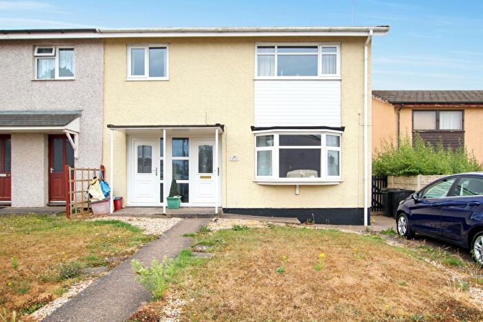 3 Bedroom Semi Detached House For Sale In Wigeon Drive, Swadlincote, DE12
