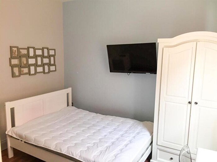 7 Bedroom Flat To Rent In **£pppw Including Bills** Derby Road, NG7