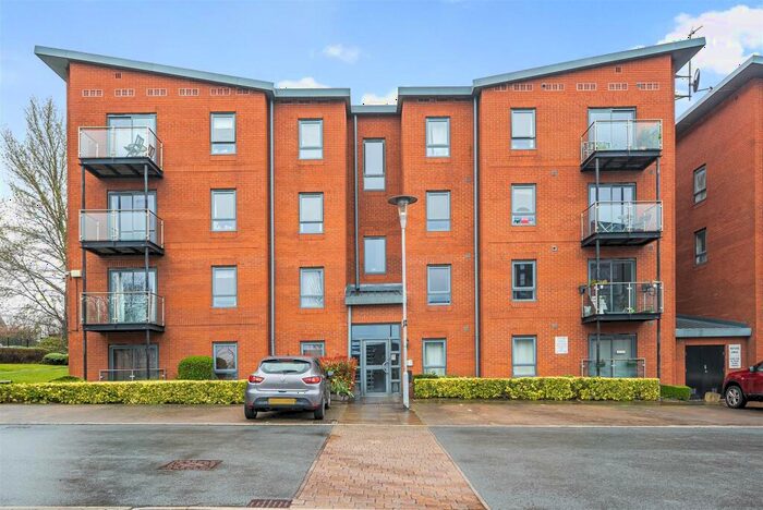 2 Bedroom Apartment To Rent In Bouverie Court, Leeds, LS9