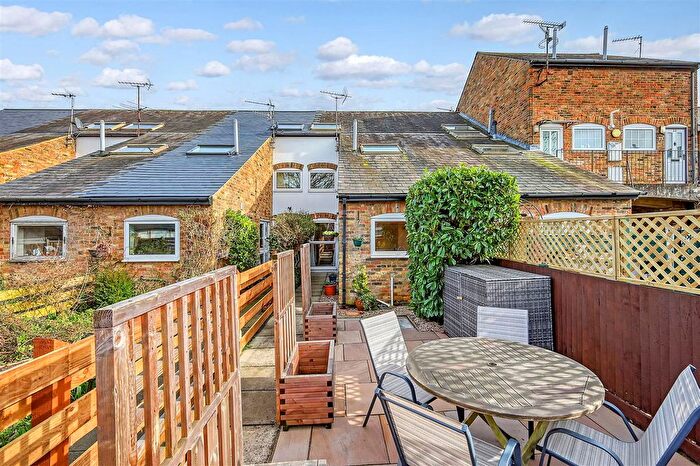 4 Bedroom Town House For Sale In Chain Free - High Street, Roydon, Essex, CM19