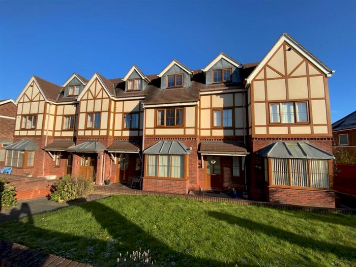 2 Bedroom Apartment To Rent In Barrows Lane, Sheldon, Birmingham, B26