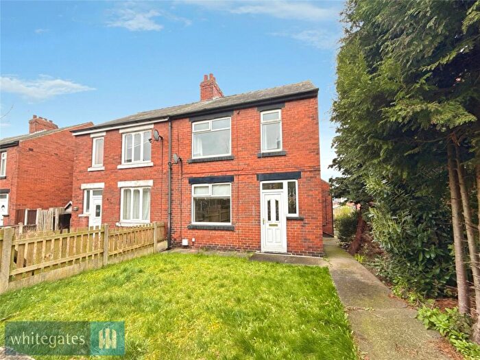 3 Bedroom Semi-Detached House For Sale In First Avenue, Royston, S71