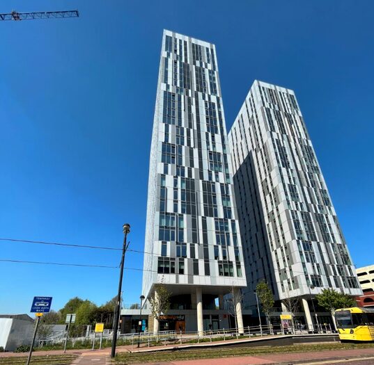 3 Bedroom Flat For Sale In Media City, Michigan Avenue, Salford, M50