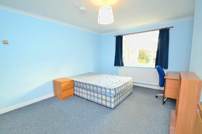 4 Bedroom Terraced House To Rent In Southampton, SO15