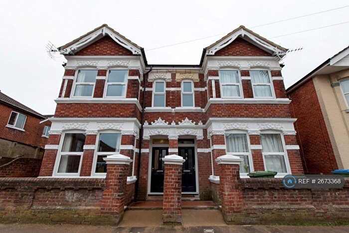 6 Bedroom Semi Detached House To Rent In Coventry Road, Southampton, SO15