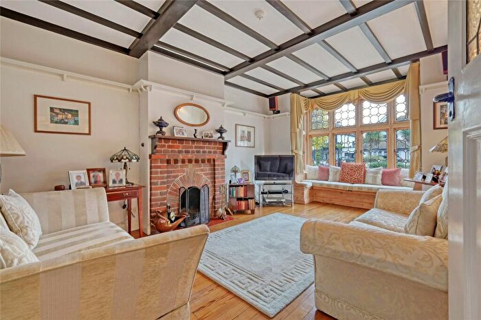 6 Bedroom Detached House For Sale In Parkanaur Avenue, Thorpe Bay, Essex, SS1