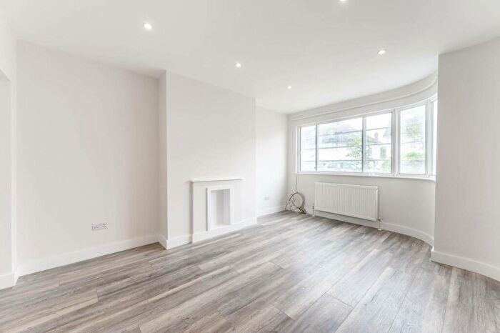 3 Bedroom Semi-Detached House To Rent In Mill Ridge, , Edgware, HA8