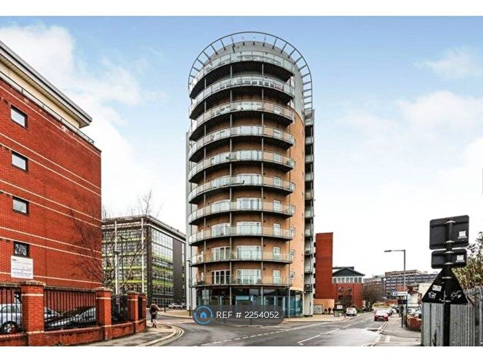 2 Bedroom Flat To Rent In Coode, Sheffield, S3