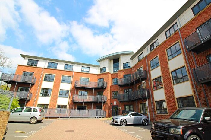 2 Bedroom Apartment To Rent In Lynx Court, Farnborough, GU14