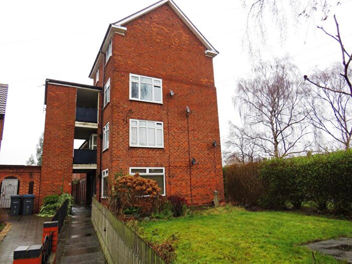 2 Bedroom Flat To Rent In Shard End Crescent, Birmingham, B34