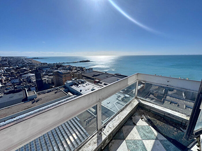 2 Bedroom Apartment For Sale In Chartwell Court, Russell Square, Brighton, BN1