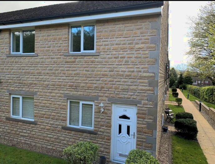 2 Bedroom Flat To Rent In Birchfield Mews, Burnley, Lancashire, BB12