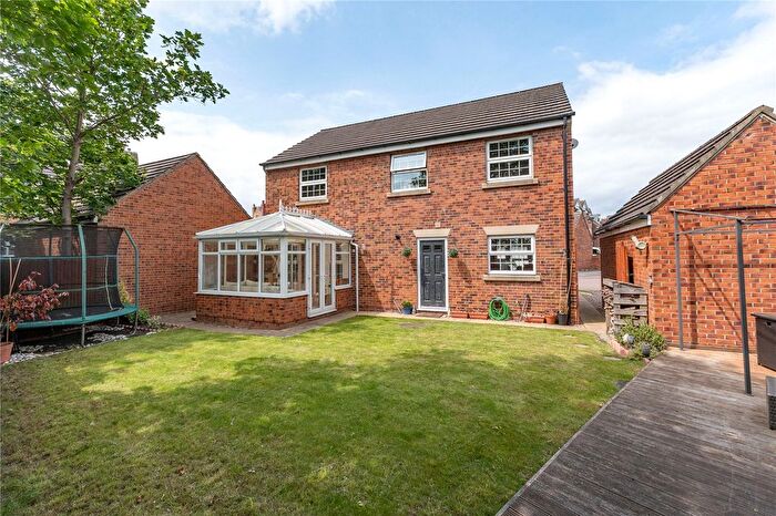 5 Bedroom Detached House For Sale In Linden Court, Rothwell, Leeds, West Yorkshire, LS26