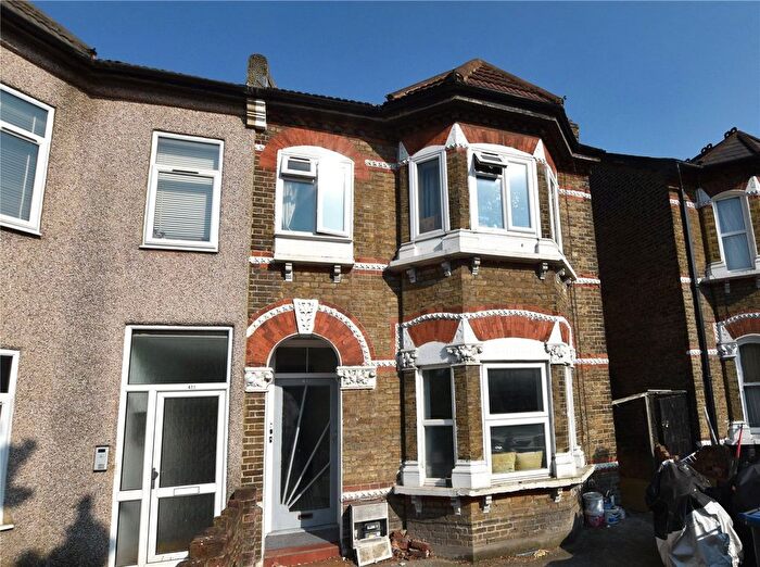 Studio To Rent In Brighton Road, South Croydon, CR2