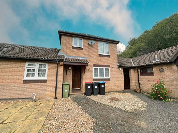 2 Bedroom Property To Rent In Martingale Place, Downs Barn, Milton Keynes, MK14