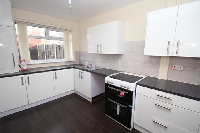 4 Bedroom Semi-Detached House To Rent In Wellesbourne Drive, Manchester, M23