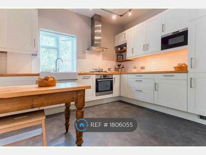 2 Bedroom Flat To Rent In Belle Orchard House, Ledbury, HR8