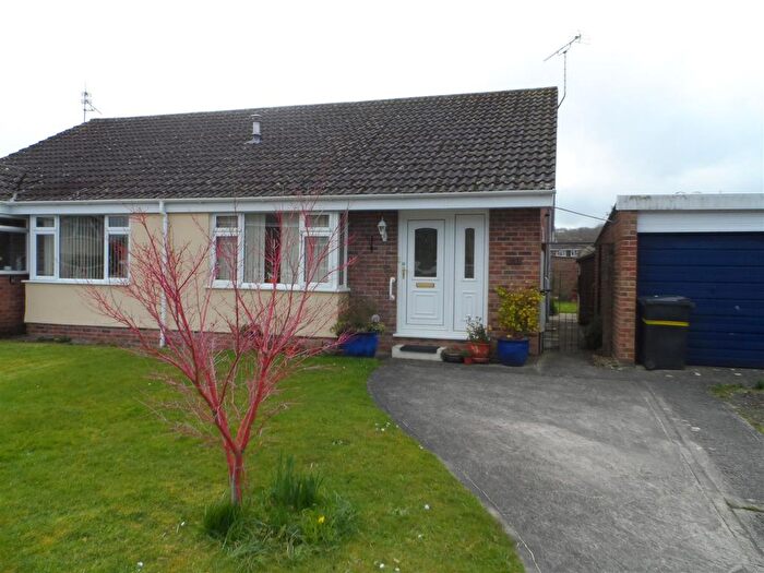 2 Bedroom Semi-Detached Bungalow To Rent In Gifford Close, Chard, TA20