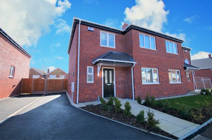 3 Bedroom Semi-Detached House To Rent In Parkville Highway, Holbrooks, Coventry, CV6