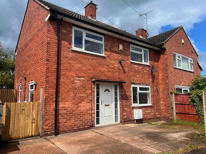 3 Bedroom Semi-Detached House To Rent In Mere Close, Calverton, Nottingham, Nottinghamshire, NG14