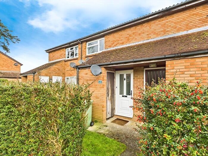 1 Bedroom Apartment To Rent In Kingslea, Horsham, RH13