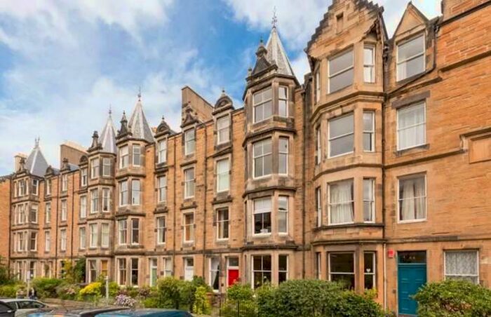 5 Bedroom Flat To Rent In Marchmont Crescent, Marchmont, Edinburgh, EH9