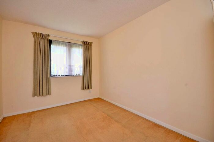 1 Bedroom Property To Rent In Howland Way, Canada Water, London, SE16